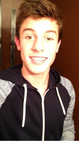 carrera musical #3 firma de contrato