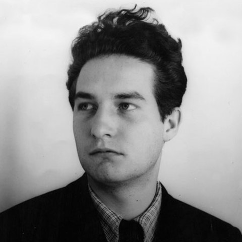 ¿A que edad se destaco como escritor Octavio Paz?