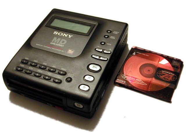 LANZA PHILLIPS SONY DISCO COMPACTO Y REPRODUCTOR CD.