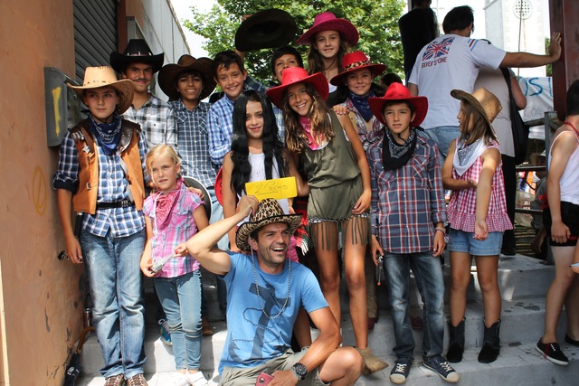 Ganamos el premio de las carrozas de Cobas