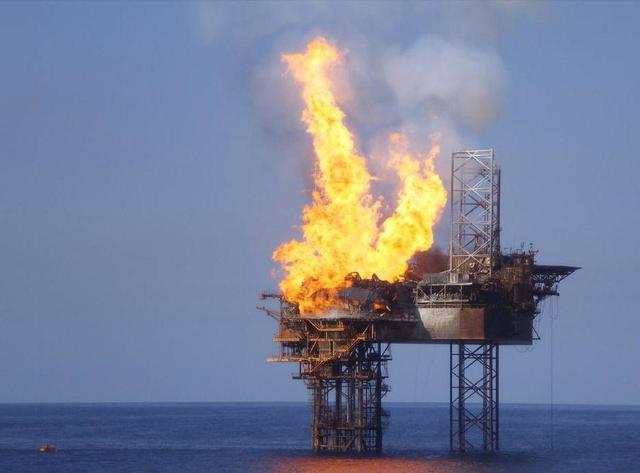 Авария на заводе нефтяной компании «Петробрайс»