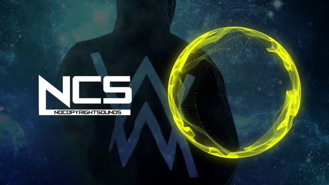 Firmó con una compañía discográfica