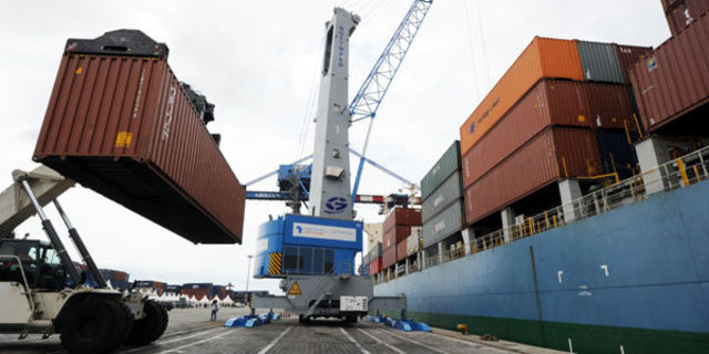 El Comercio Exterior  En Colombia - El Plan Vallejo