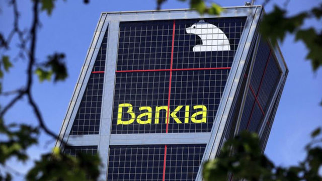 Los peritos dicen que la matriz de Bankia estaba quebrada al salir a Bolsa