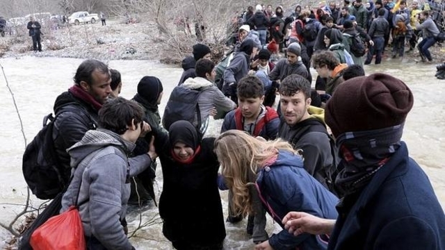 Las ONG de la Iglesia recogen firmas contra el acuerdo en materia de refugiados