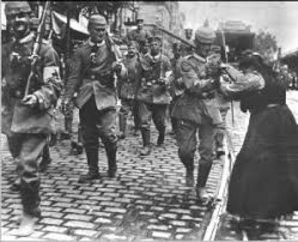 Germany invades Belgium