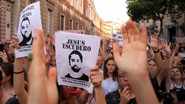 Los policías que atendieron a la víctima de La Manada descartan que fingiese.