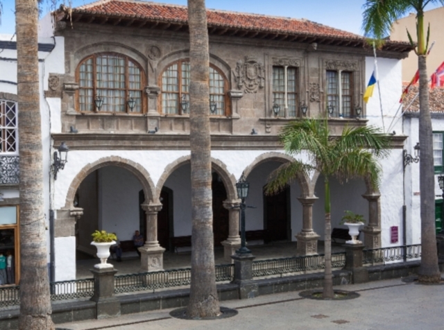 Fachada del Ayuntamiento en Santa Cruz  de la Palma