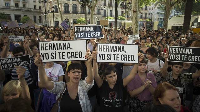 Miles de personas se concentran en las principales ciudades contra la condena a La Manada.