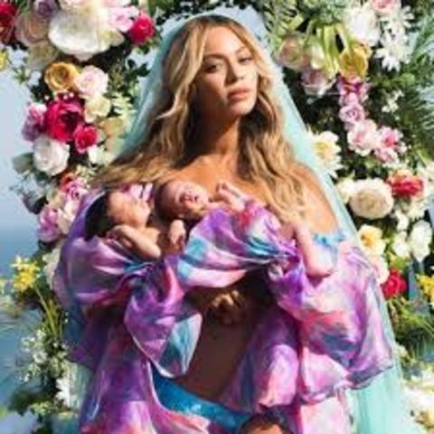 Nacimiento de Sir y Rumi Carter