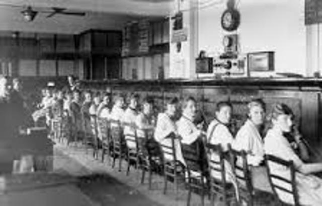 Primera oficina informatizada