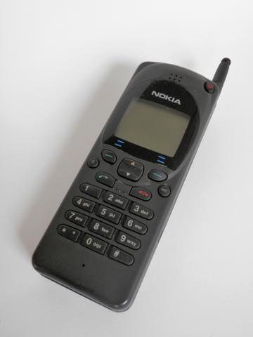 PRIMER MÓVIL DE MI MADRE