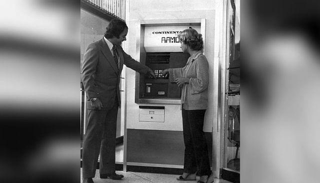 Primer cajero automático