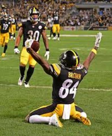 Yo veré Pittsburgh Steelers jugarán americano fútbol.