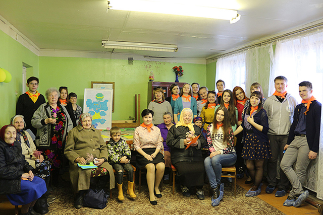Студенты-волонтеры посетили Дома ветеранов и школу-интернат п. Ленинская искра