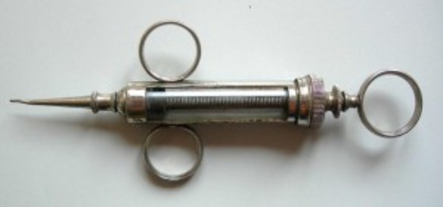 Siglo XIX: Charles Gabriel Pravaz, natural de Isére, Francia