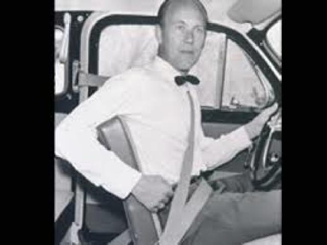 Cinturón de seguridad de tres puntos de anclaje