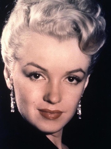 Marilyn Monroe dies