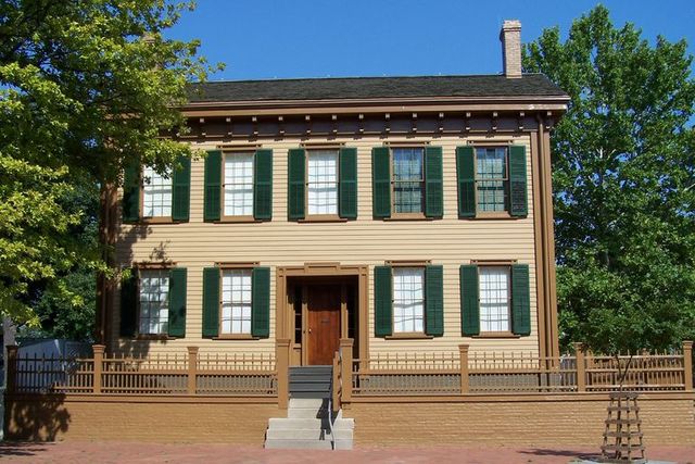 Lincoln's Family relocates