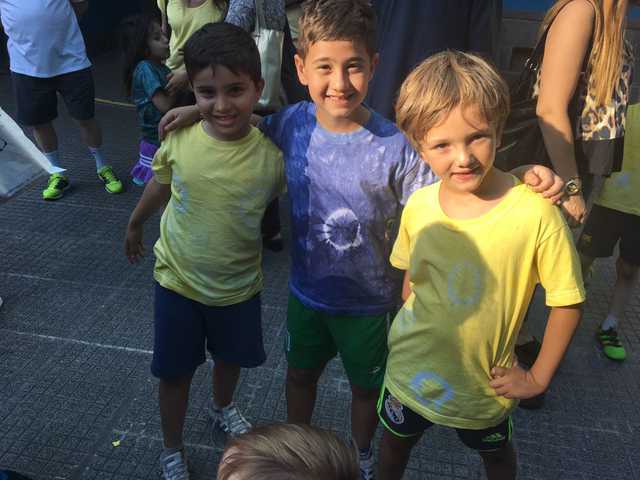 Patio de banderas en 1ro