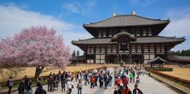 Japanese emperors build Nara