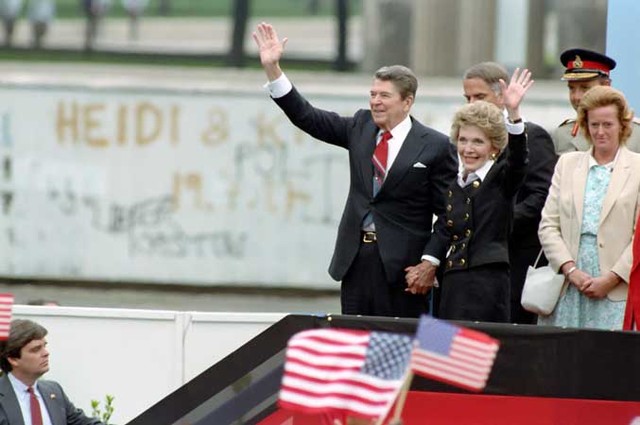 Reagan visits the wall