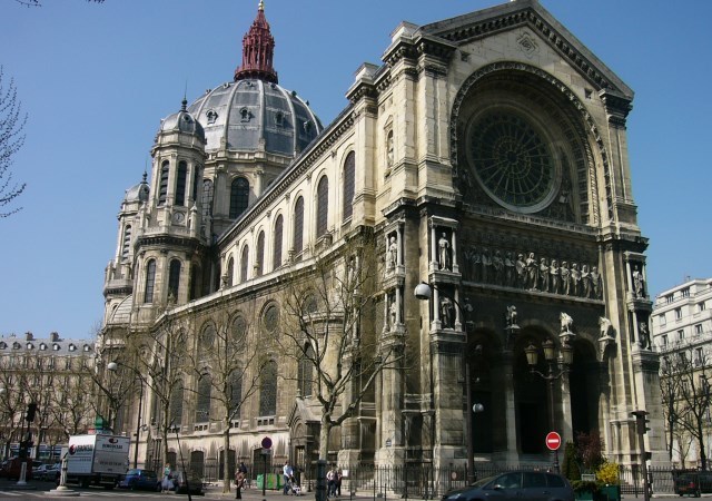 The First Churches are Built In Lutetia (AD)