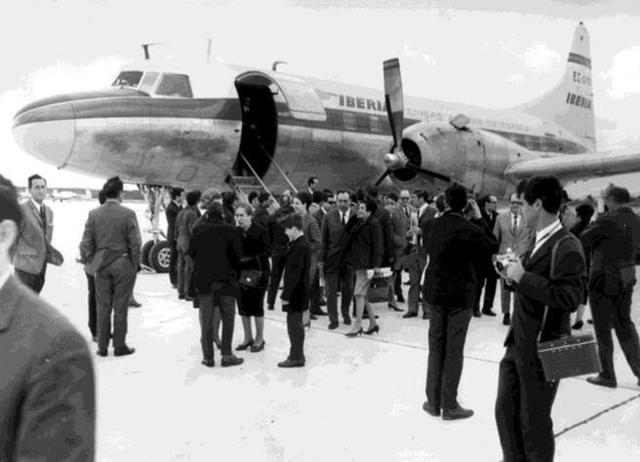 Vuelos Chárter y paquetes turísticos.