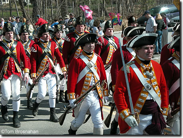1000s of redcoats in boston