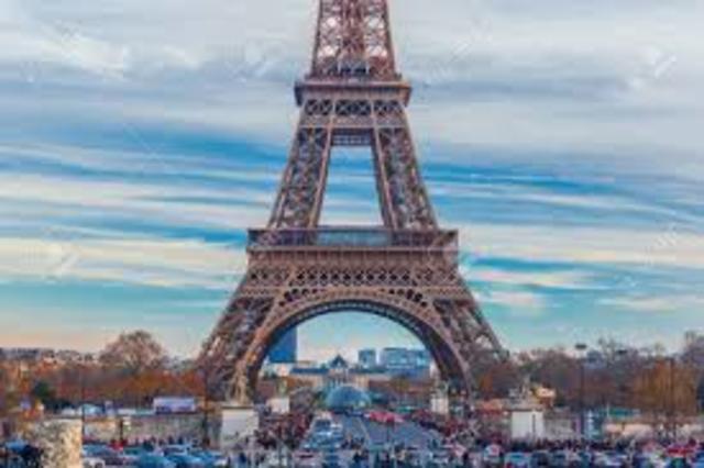 INAUGURAZIONE DELLA TORRE EIFFEL