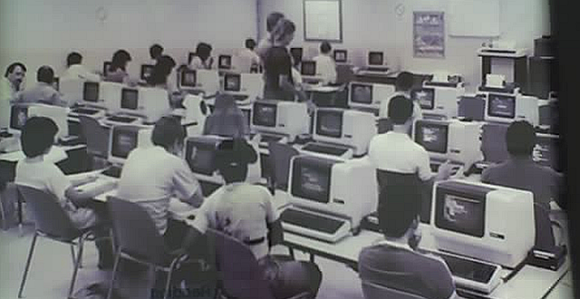 Llega la era de la computación con salas de computo en las escuela