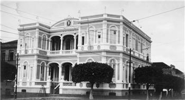 Criação da Escola Universitária Livre de Manáos