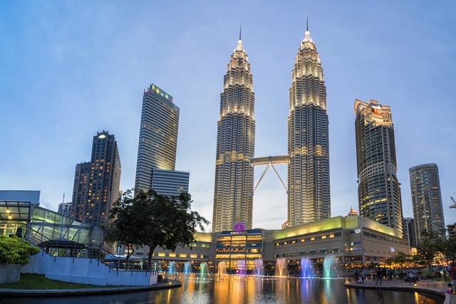 Terminata la costruzione delle Petronas Towers