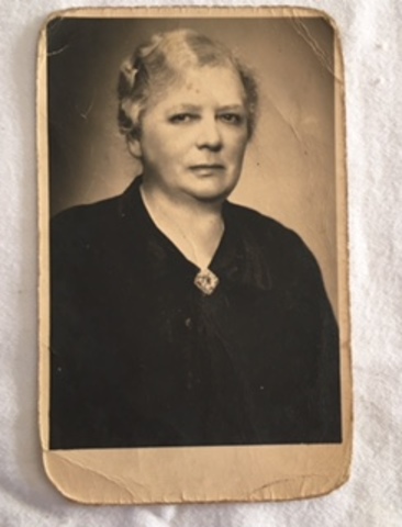 Hermione Lengyl 1919