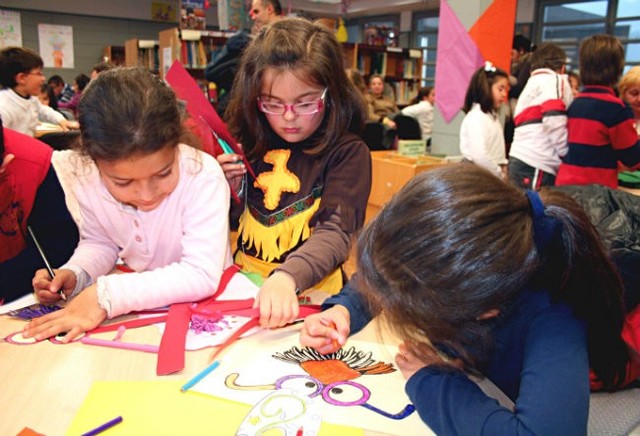 Iragarkiak eta dekorazioa