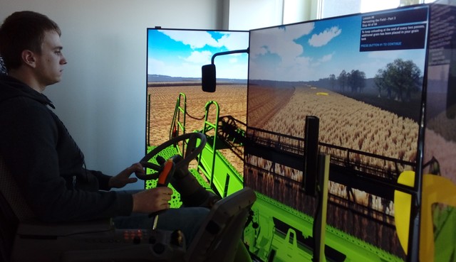 Grain combine simulator