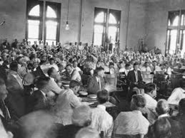 Scopes Monkey Trial Begins in Dayton, TN