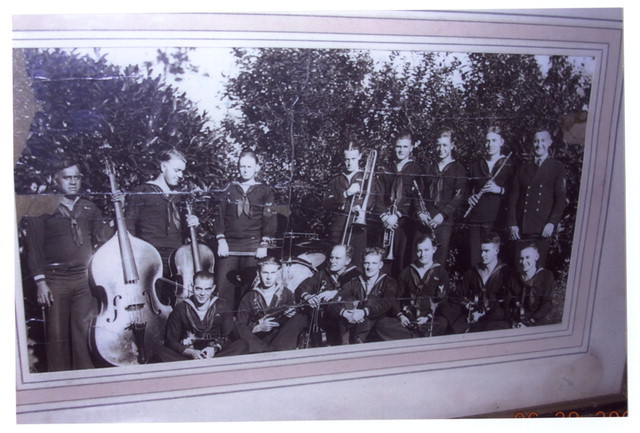 Lloyd Brown reenlists as a musician