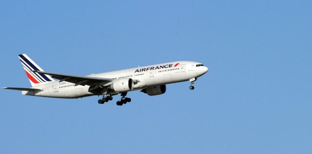 Transport par avion pour le voyage