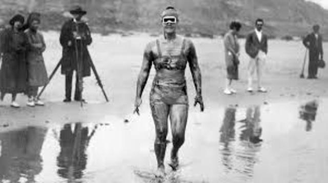 gertrude ederle is the first womn to swin the english channel