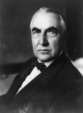 President Warren G. Harding dies