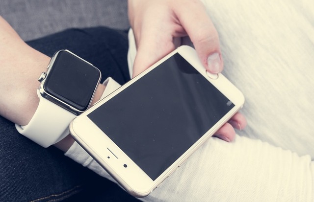 Tres ingenieros de Bell Laboratories inventaron el transistor, lo cual, sin ninguna, supuso un avance fundamental para toda la industria de telefonía y comunicaciones.