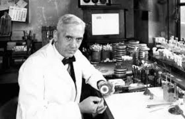 Alexander Fleming discovers penicillin