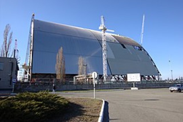 New Safe Confinement pieces placed