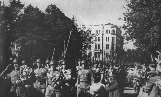 13 октября – Освобождение столицы Латвии Риги.