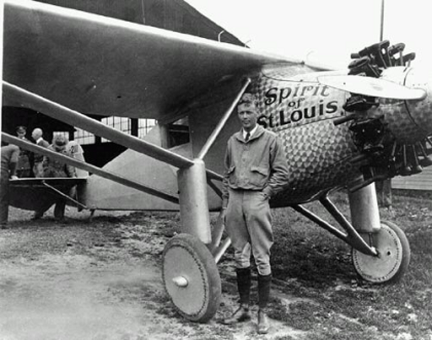 Charles Lindbergh Crosses the Atlantic