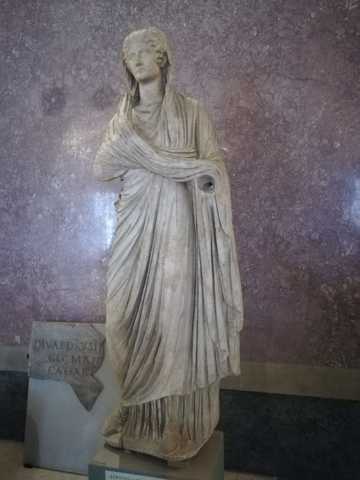 Le statue della famiglia imperiale giulio-claudia