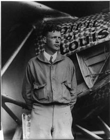Charles Lindbergh crosses Atlantic