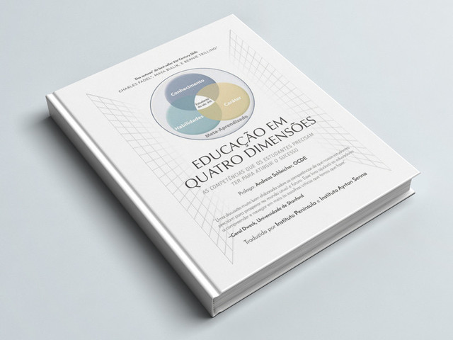 Educação em quatro dimensões