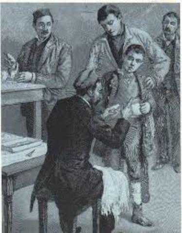 Louis Pasteur develops vaccines